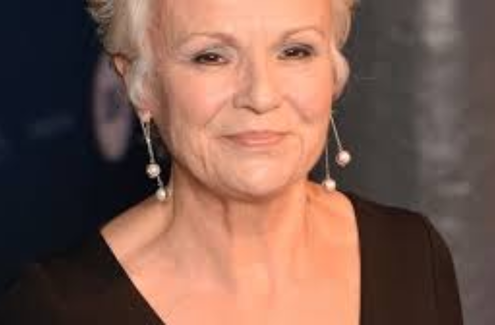 aktorka Julie Walters przez wiele miesięcy bagatelizowała bóle brzucha i wymioty